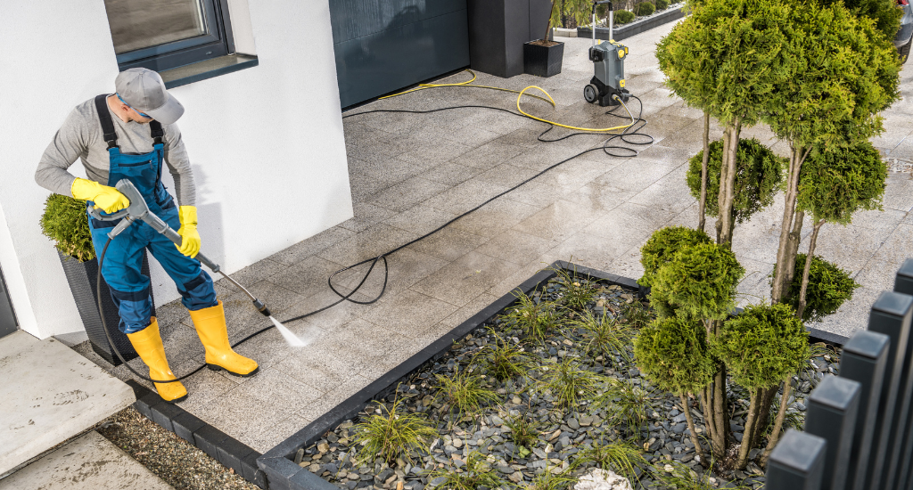 Power washi your home